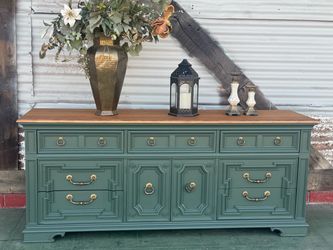 Gorgeous Dresser Thomasville
