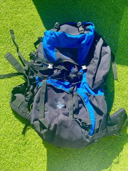 Nomad 100 hiking backpack