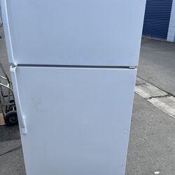 Whipple Refrigerator 33 Inches