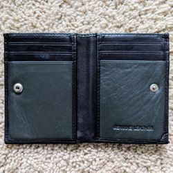 NEW genuine leather 6cc skinny wallet with 6 card slots, 2 inner pockets, 1 bill fold compartment