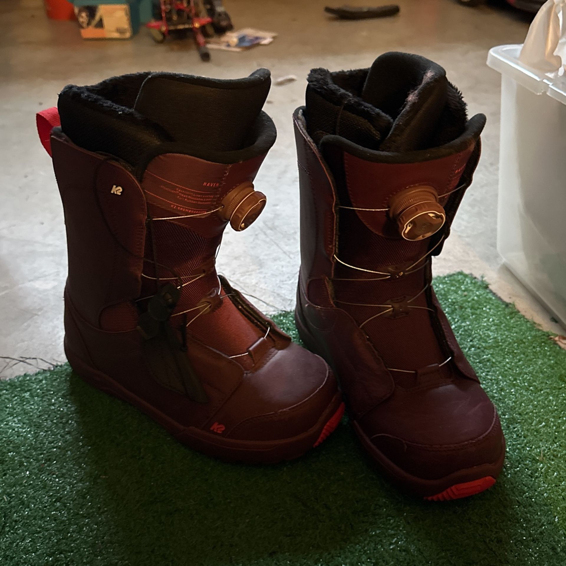 Size 9 K2 Haven Snowboard Boots