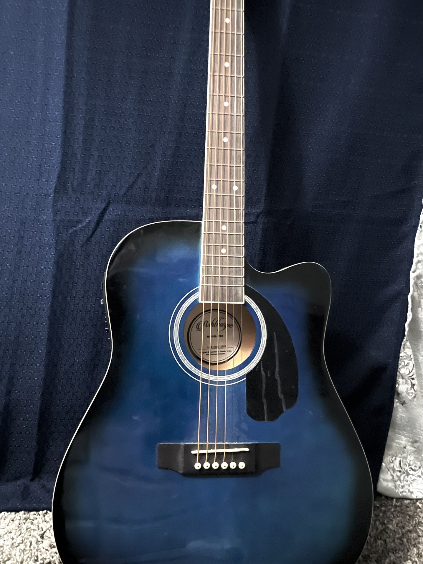 Acoustic Guitar (Give me offer)