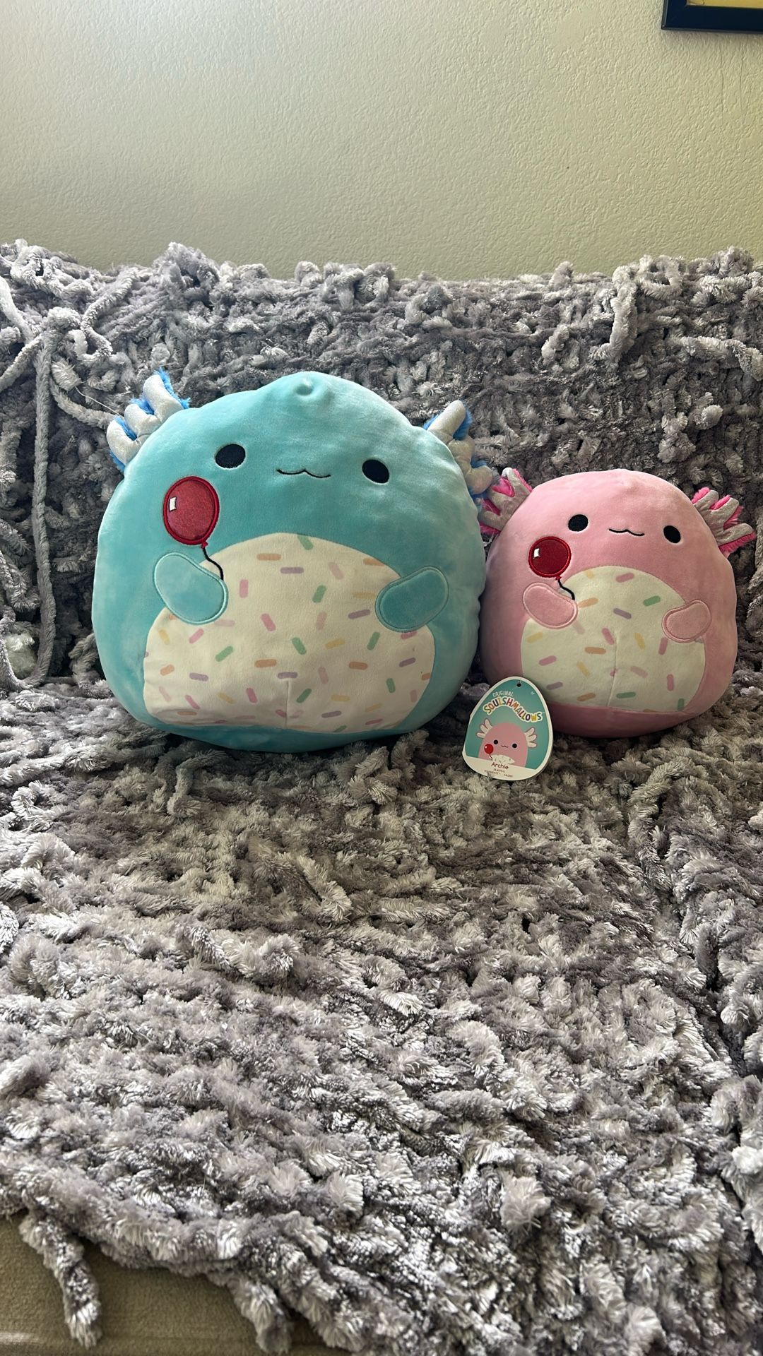 Squishmallow Pair-Party Axlotls (blue & pink)