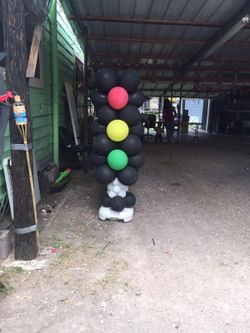 Balloon tower