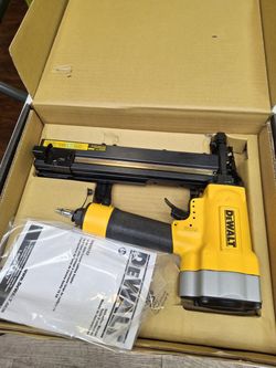 Corded Pneumatic 16-Gauge 1 in. Crown Lathing Stapler