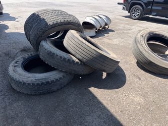 Tráiler tire 24.5 used