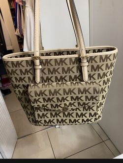 Michael Kors handbag 