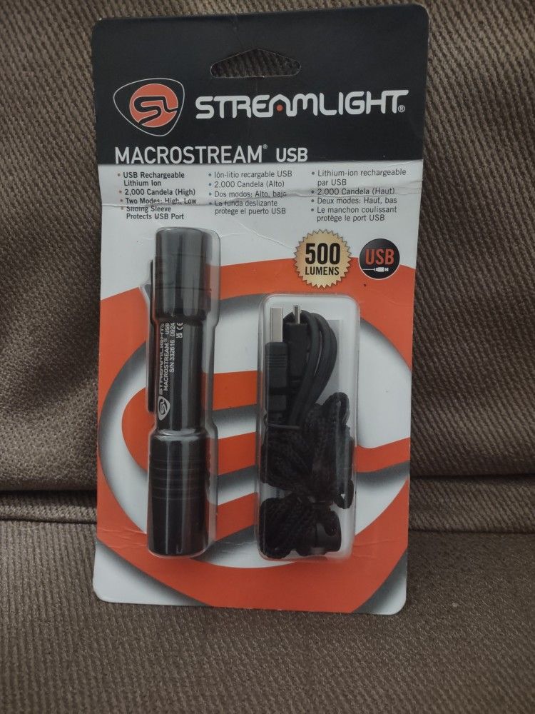 STREAMLIGHT Flashlight