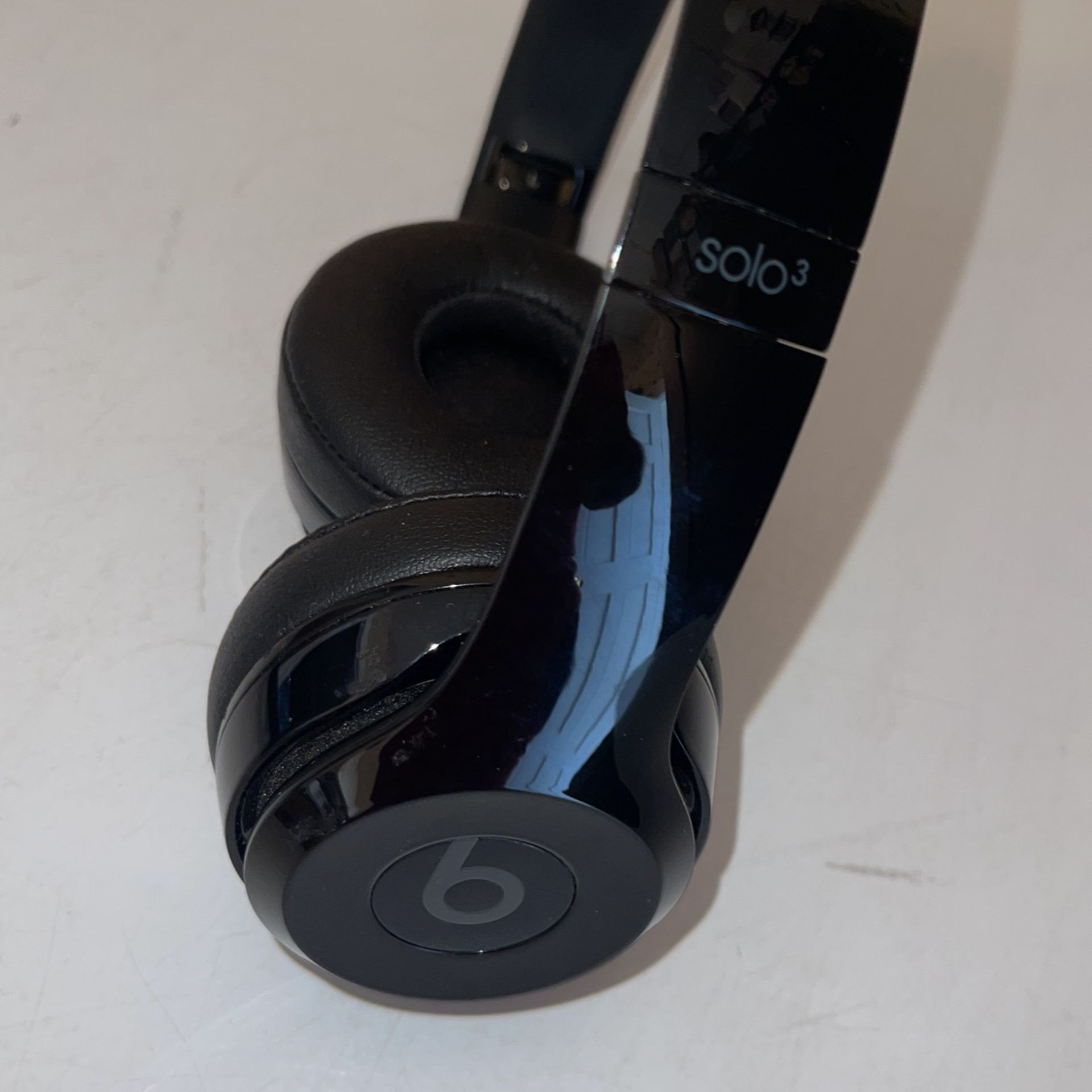 Beats Solo 3 Gloss Black