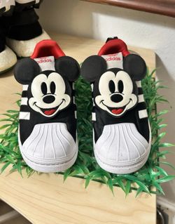 Adidas x Disney Superstar Mickey - Kids Size 1.5