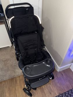 Barely Used Joovy Ultralight Caboose Graphite Double Stroller Sit and Stand Black