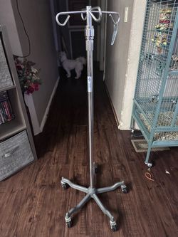 Durable iv pole