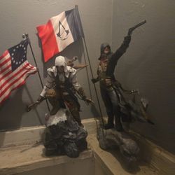 Assassin Creed Statues 