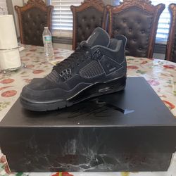 Black Cats 4s