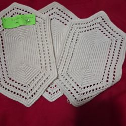 3 vintage trivets they are 9 1\2× 6 inches