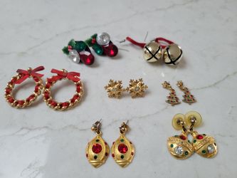 Vintage Christmas Earrings
