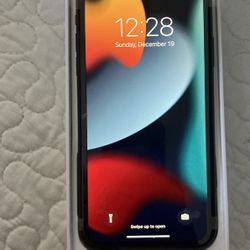 Brand New iPhone 11 64 GB