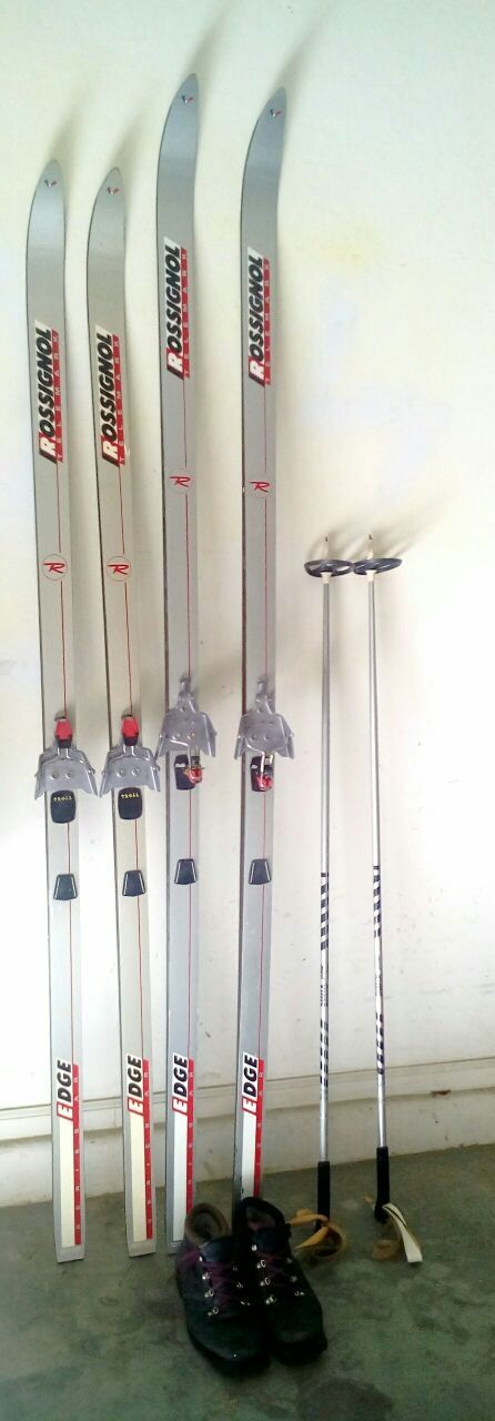 HIS & HER SKIES - ROSSIGNOL Telemark Skis + Rottefella 3 Pin Tele Binding CROSS COUNTRY SKIES W 1 SET OF BOOTS