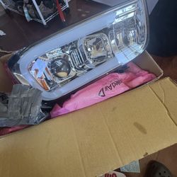 2006-2010 Dodge Charger headlights (New)