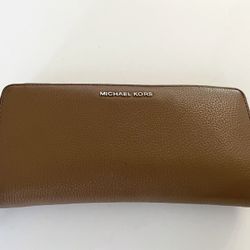 Michael Kors Jet Set Large Zip Around Leather Wristlet Wallet  Color-Luggage