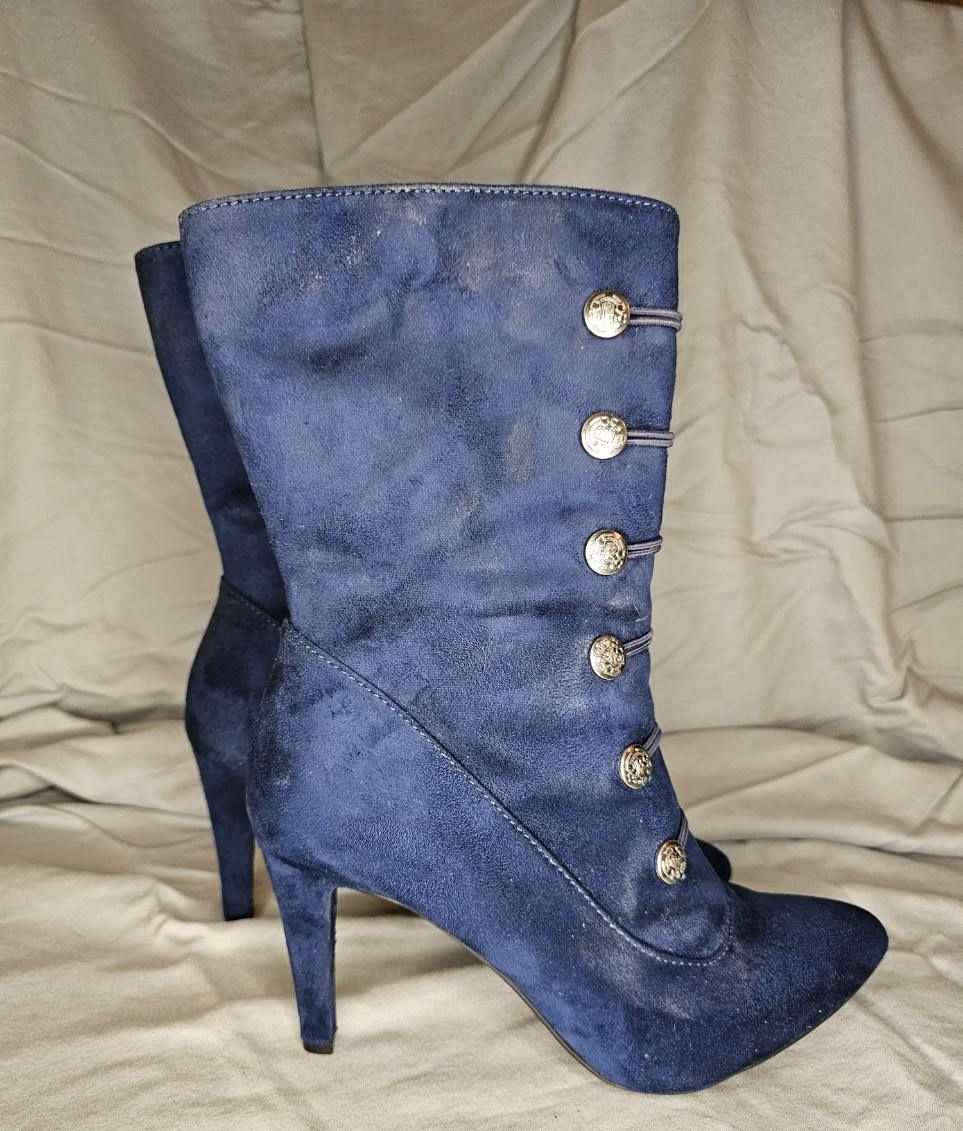 Shoes For Sale Size 9-10