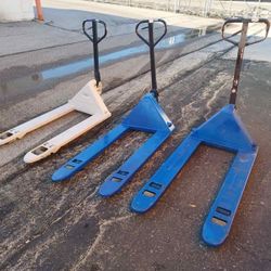 Pallet Jacks 
