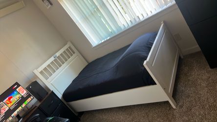 IKEA Hemnes twin bed