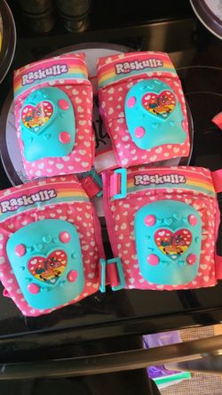 Girls elebow and knee pads