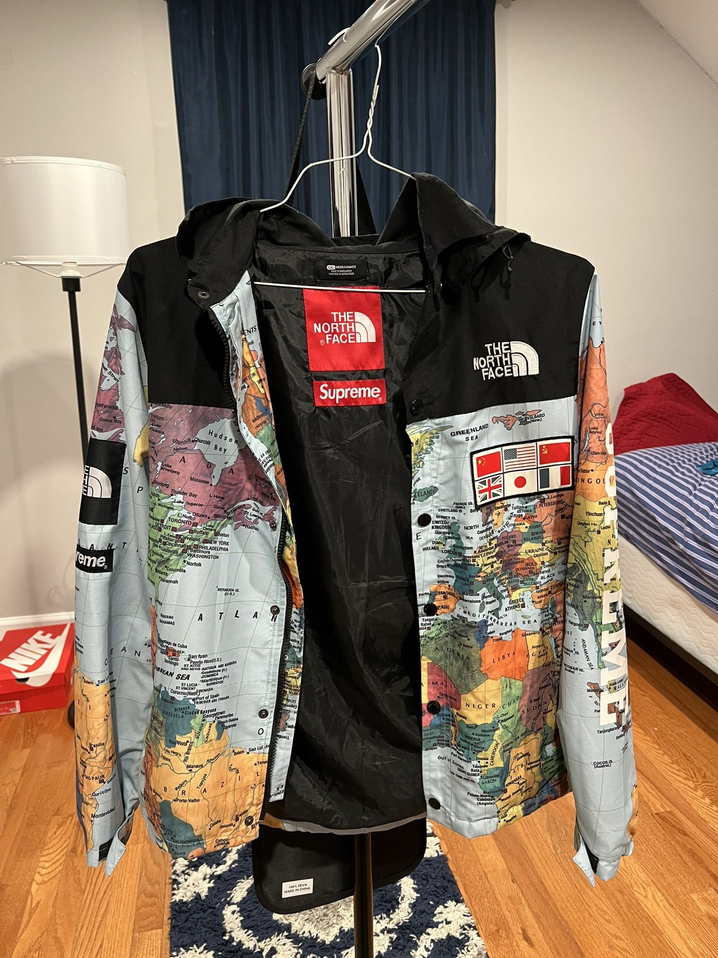 Supreme The North Face Expedition Coaches Jacket