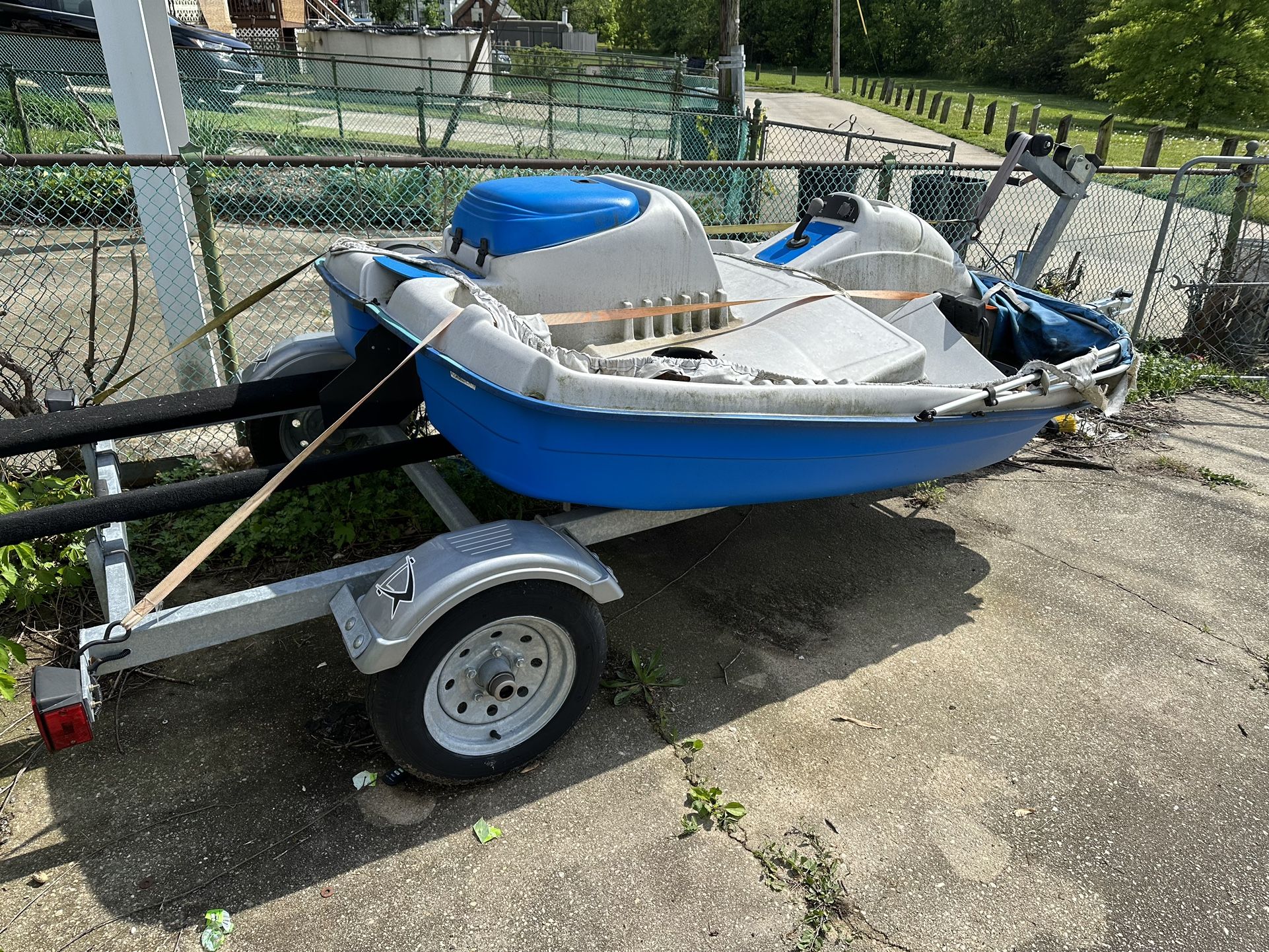 Selling Boat And Trailer    If You Want Just One Let Me Know