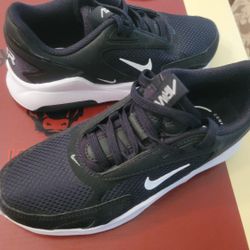 KIDS' NIKE BIG KID AIR MAX INTRLK RUNNING SHOES
