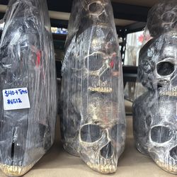 Triple stacked skull statue home decor