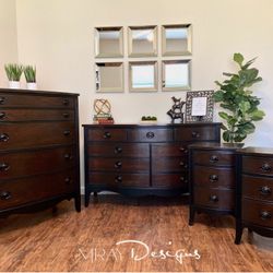 🔥 Solid Wood Antique Bedroom Set!