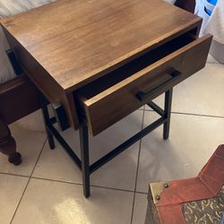 Small End Table( If Posted , Available )
