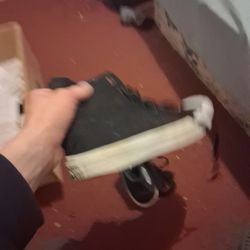 Size 10 Men's Converse 