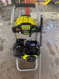 RYOBI 2900 PSI 2.5 GPM Cold Water Gas Pressure Washer with 212cc Engine