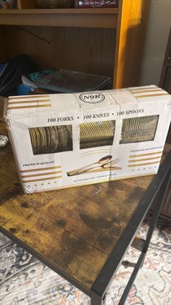 Plastic Gold Cutlery