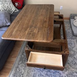 Wooden Lift-top Coffee Table