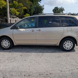2005 Toyota Sienna