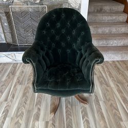 Green Velvet Chair 