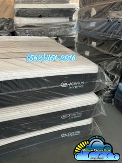 Serta queen mattress and Boxspring bed set Colchon y tambor nuevo new