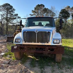 2004 International 7400 6x4
