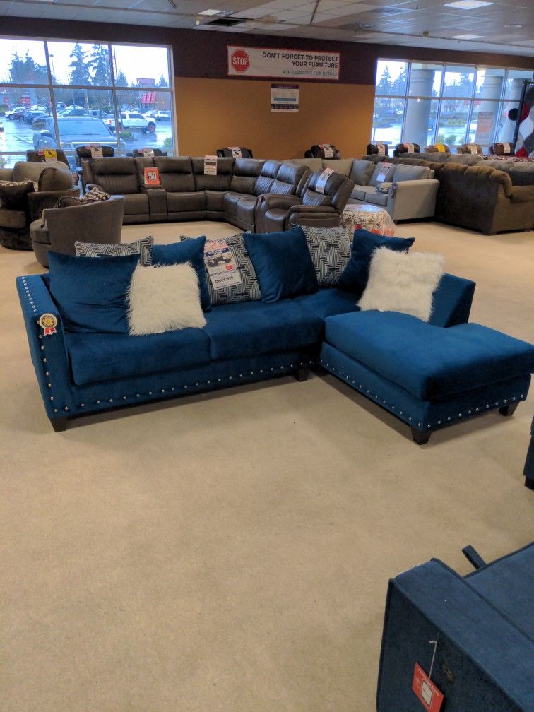 Melon Sapphire 2PC Sectional