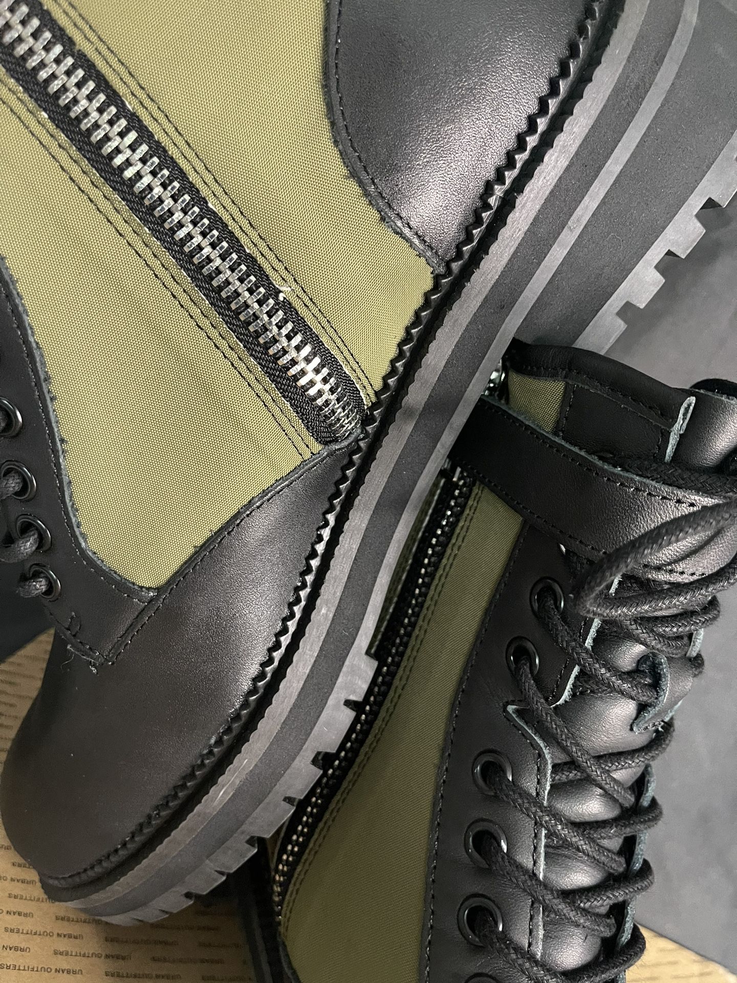 NEW $119 UO Urban Outfitters Military Combat Boots US 8M Leather Rubber Blk Grn Korean Era US M1948 Combat Boots Russet Brown Leather Cap  main image 4