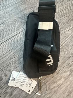 Woman Everywhere Belt Black Bag