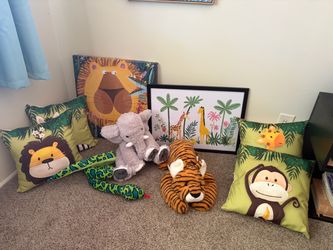 Jungle/Safari Kids’ Room Decor Bundle — Wall Art & Plush
