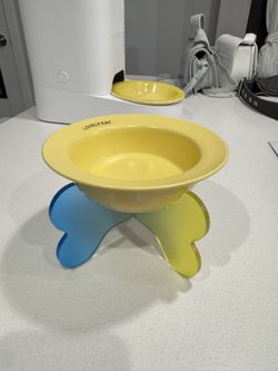 Ceramic Cat Bowl with Stand – Comfortable & Ergonomic Design