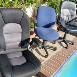 OFFICE CHAIR,  HIGH BACK, ADJUSTABLE HEIGTH & RECLINE, PADDED ARM RESTS, ROLLING, ERGONOMICAL,  GREY & CUSHIONED (3 CHAIRS) - GREAT CONDITION!