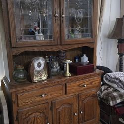 Vintage Chine Cabinet Hutch