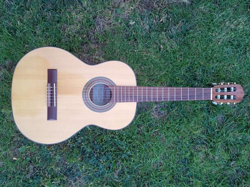 Kremona Classical Guitar Small Size. $75